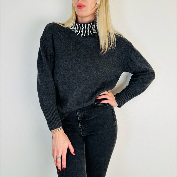 Sandro Faux Pearl Embellished Mock neck cozy lane wool sweater gray - Picture 3 of 8